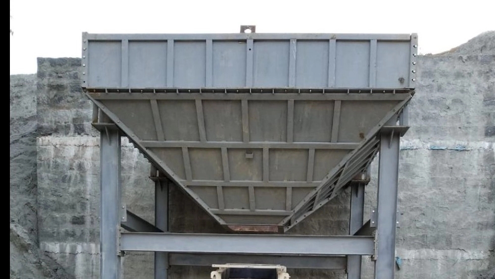 Crusher line hopper Crusher line hopper